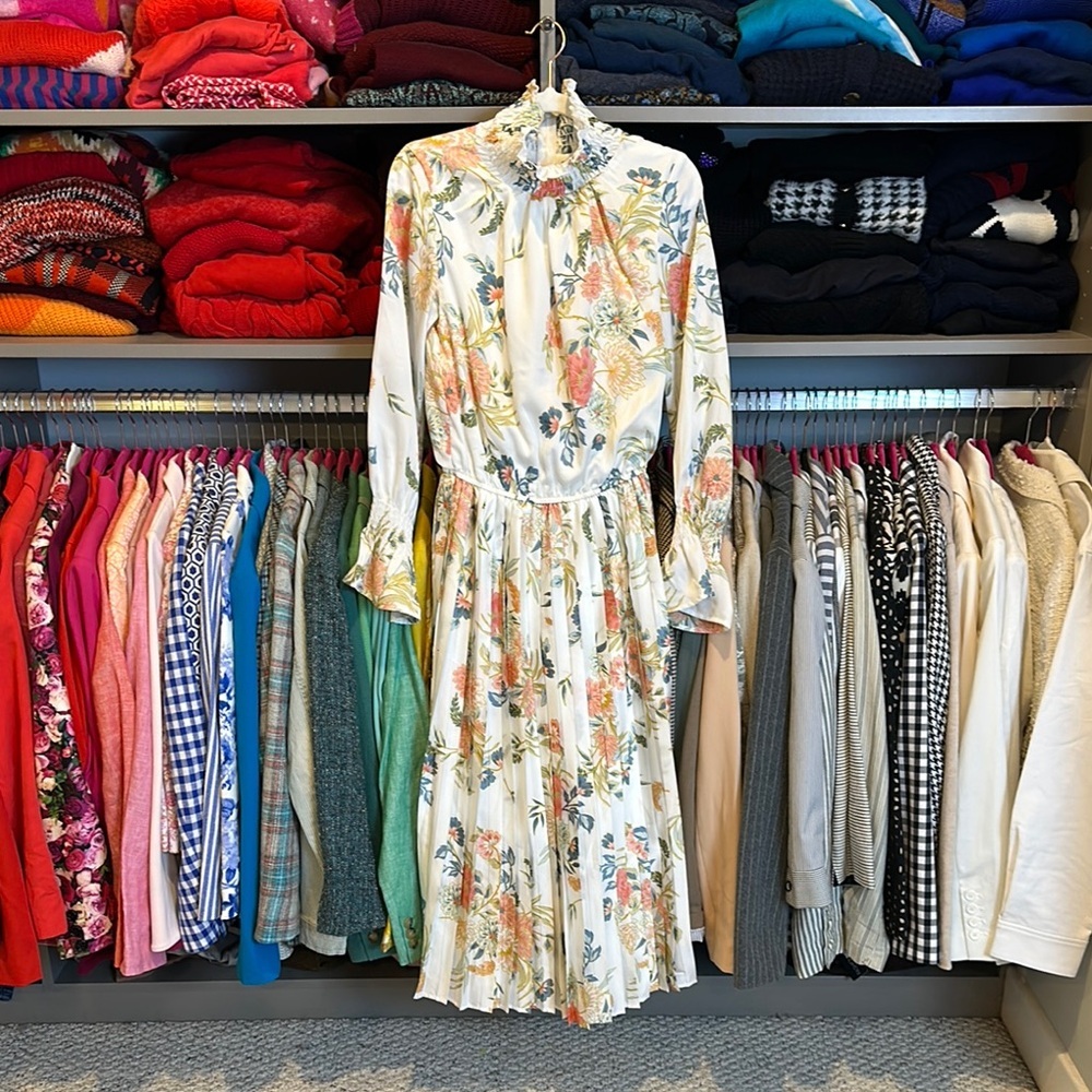 A Dip of Darling ivory/pink/blue floral long sleeve pleated dress S